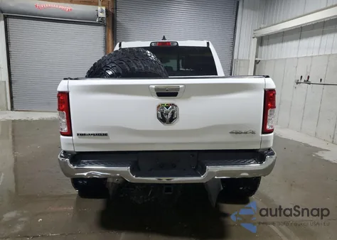 2019 Ram 1500 Big Horn/Lone Star z USA, uszkodzony, nr VIN 1C6SRFFT4KN623511